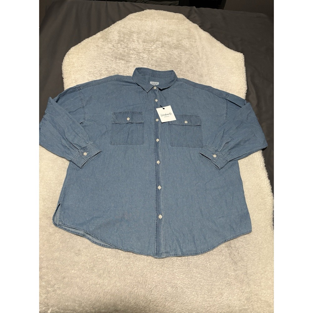 Weekends NWT 100% Cotton Denim Button Down Shirt Chambray Shacket Size Medium